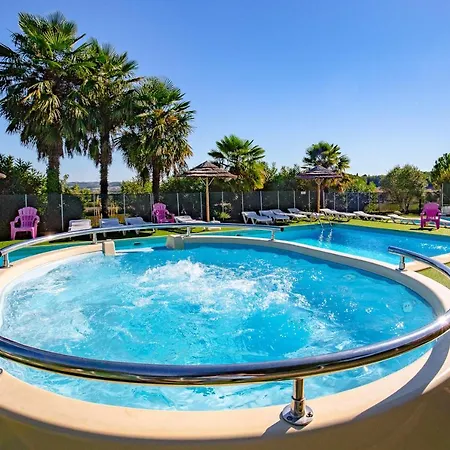 Le Castagné Résidence De Naréoux Chalet